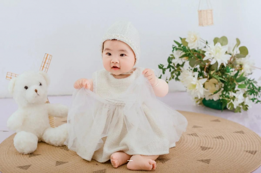 借卵生子咨询宝宝几个月可以用枕头